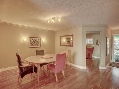 803-75 Songhees Rd, Victoria, BC - Indoor Photo Showing Dining Room