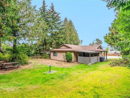 652 Johnstone Rd, French Creek, BC 