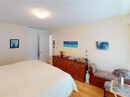 211 Scott Point Dr, Salt Spring, BC 