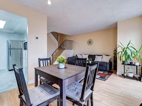 256-165 Cherokee Blvd N, Toronto, ON - Indoor Photo Showing Dining Room