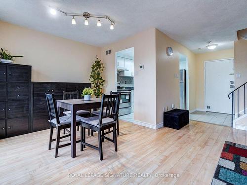 256-165 Cherokee Blvd N, Toronto, ON - Indoor Photo Showing Dining Room