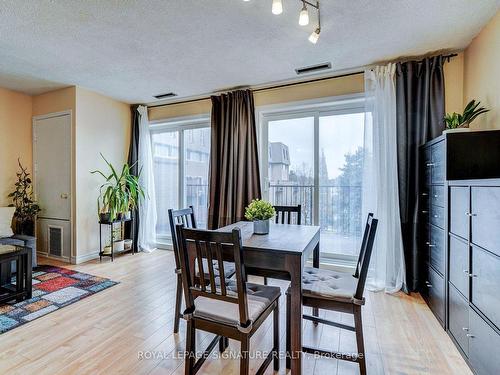 256-165 Cherokee Blvd N, Toronto, ON - Indoor Photo Showing Dining Room