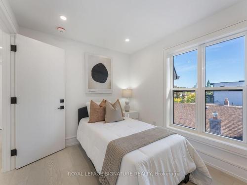 5 Holborne Ave, Toronto, ON - Indoor Photo Showing Bedroom