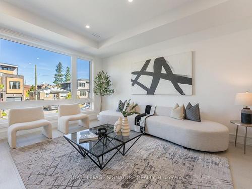 5 Holborne Ave, Toronto, ON - Indoor Photo Showing Living Room