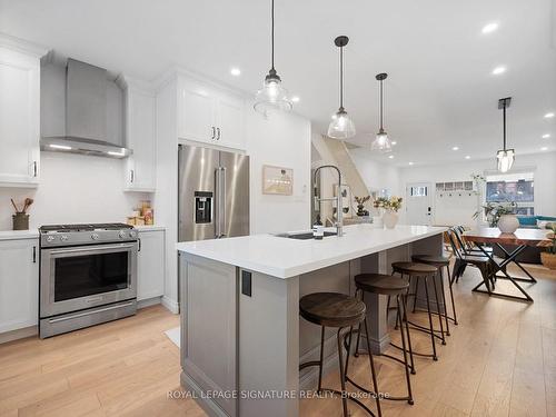 1220 Gerrard St E, Toronto, ON - Indoor Photo Showing Kitchen With Upgraded Kitchen