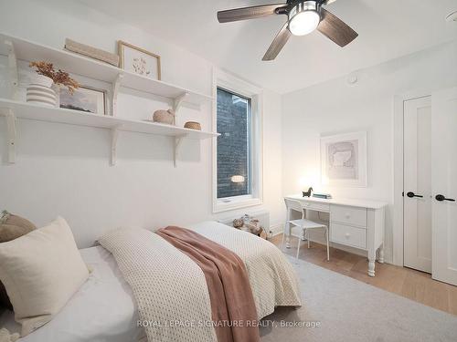 1220 Gerrard St E, Toronto, ON - Indoor Photo Showing Bedroom