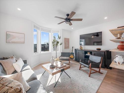 1220 Gerrard St E, Toronto, ON - Indoor Photo Showing Living Room