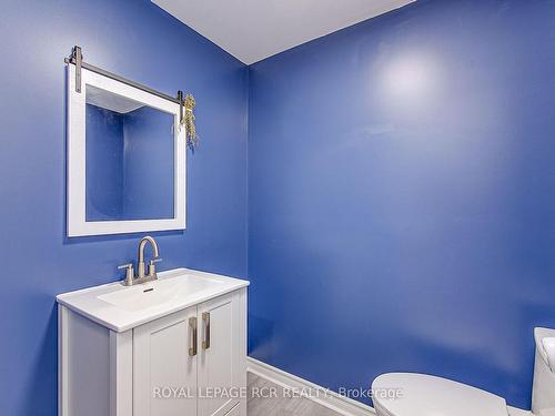 52 Mccurdy Dr, New Tecumseth, ON - Indoor Photo Showing Bathroom