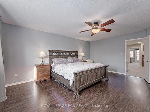 52 Mccurdy Dr, New Tecumseth, ON - Indoor Photo Showing Bedroom