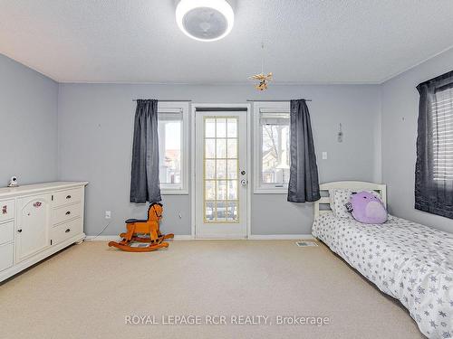 52 Mccurdy Dr, New Tecumseth, ON - Indoor Photo Showing Bedroom