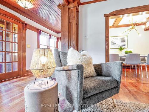 26 Second Ave, Orangeville, ON - Indoor Photo Showing Living Room