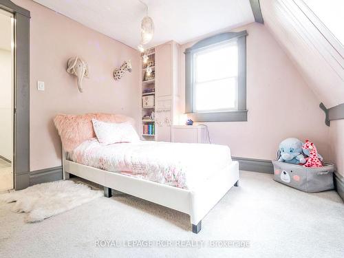 26 Second Ave, Orangeville, ON - Indoor Photo Showing Bedroom