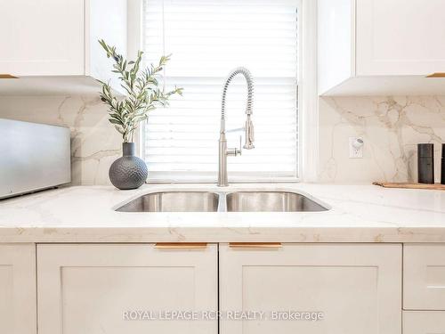 26 Second Ave, Orangeville, ON - Indoor Photo Showing Kitchen With Double Sink