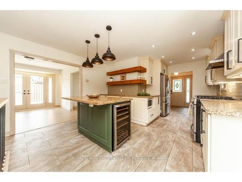 480 Bartley Bull Pkwy, Brampton, ON - Indoor Photo Showing Kitchen With Upgraded Kitchen