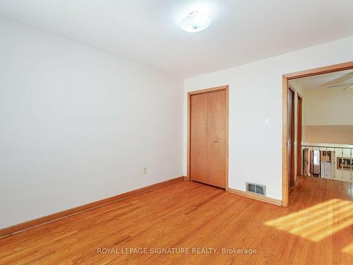 446 Valleyfield Dr, Mississauga, ON - Indoor Photo Showing Other Room