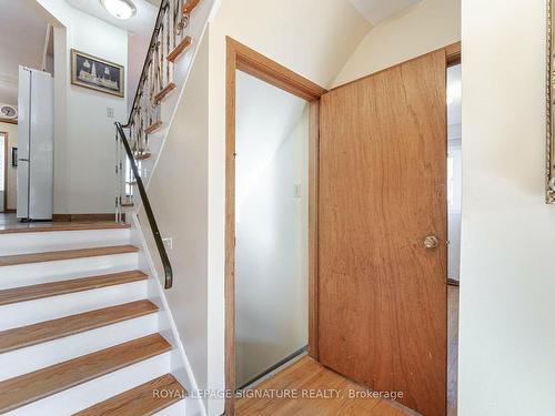 446 Valleyfield Dr, Mississauga, ON - Indoor Photo Showing Other Room