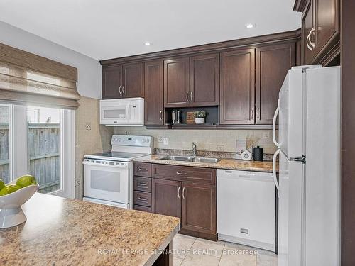 6282 Lavery Crt, Mississauga, ON - Indoor Photo Showing Kitchen With Double Sink