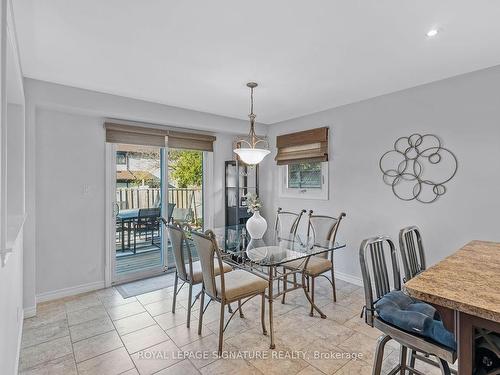 6282 Lavery Crt, Mississauga, ON - Indoor Photo Showing Dining Room