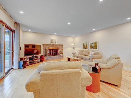 Salon - 52 Rue Lebel, Saint-Jean-Sur-Richelieu, QC - Indoor Photo Showing Living Room