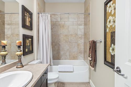 2165 Serrento Lane, West Kelowna, BC - Indoor Photo Showing Bathroom