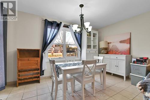 113 - 1099 Cadboro Road, Ottawa, ON - Indoor Photo Showing Dining Room