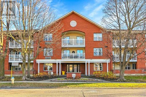 113 - 1099 Cadboro Road, Ottawa, ON - Outdoor With Facade