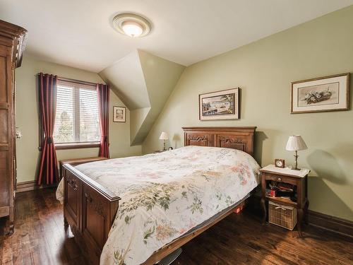 Chambre Ã  coucher principale - 104 Rue Lapalme, Montréal (Saint-Laurent), QC - Indoor Photo Showing Bedroom