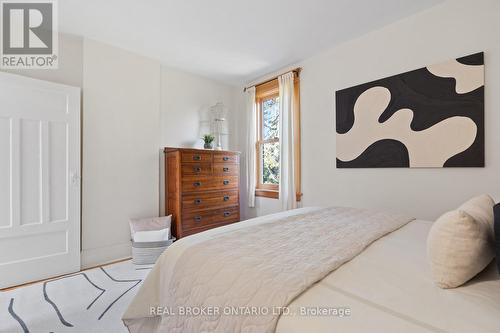 109 Glenmore Road, Toronto, ON - Indoor Photo Showing Bedroom