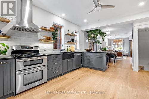 109 Glenmore Road, Toronto, ON - Indoor Photo Showing Kitchen With Upgraded Kitchen