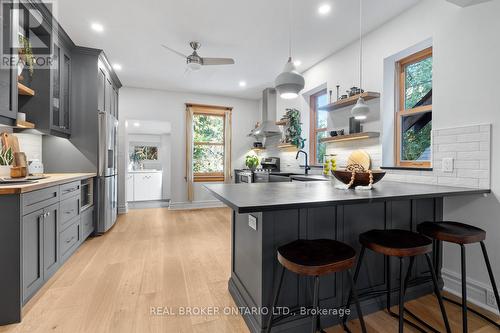 109 Glenmore Road, Toronto, ON - Indoor Photo Showing Kitchen With Upgraded Kitchen