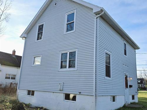 82 Pond Road, Sydney Mines, NS 