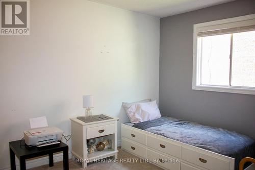 1358 Bobolink Court, Peterborough, ON - Indoor Photo Showing Bedroom