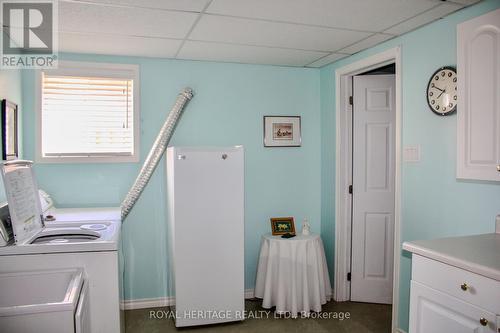 1358 Bobolink Court, Peterborough, ON - Indoor Photo Showing Laundry Room