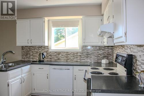 1358 Bobolink Court, Peterborough, ON - Indoor Photo Showing Kitchen With Double Sink