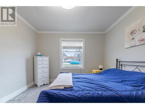 9718 Julia Street, Summerland, BC - Indoor Photo Showing Bedroom