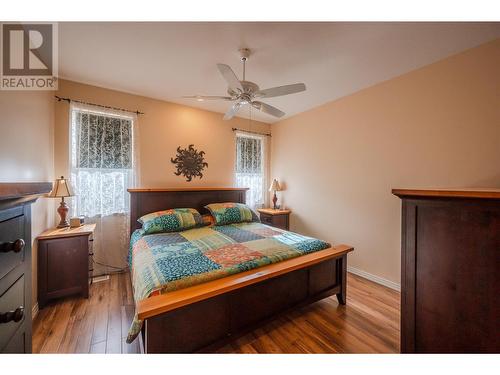 10505 Elliott St Unit# 1, Summerland, BC - Indoor Photo Showing Bedroom