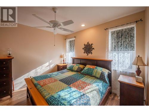 10505 Elliott St Unit# 1, Summerland, BC - Indoor Photo Showing Bedroom