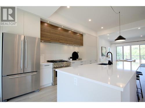 7920 Kidston Road Unit# 16, Coldstream, BC - Indoor Photo Showing Kitchen With Stainless Steel Kitchen With Upgraded Kitchen