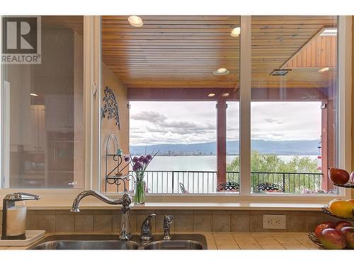 683 Westside Road S, West Kelowna, BC - Indoor Photo Showing Kitchen With Double Sink