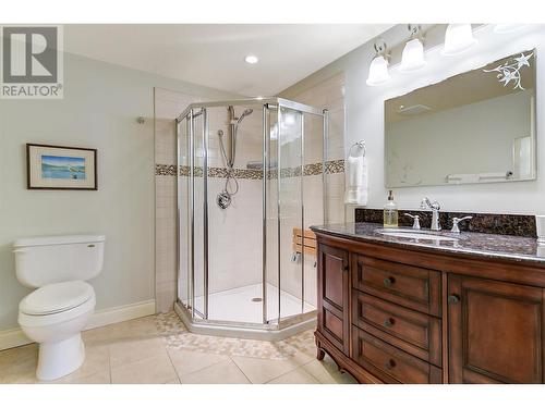 683 Westside Road S, West Kelowna, BC - Indoor Photo Showing Bathroom