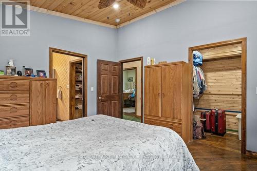 14 West Park Lane, Addington Highlands, ON - Indoor Photo Showing Bedroom