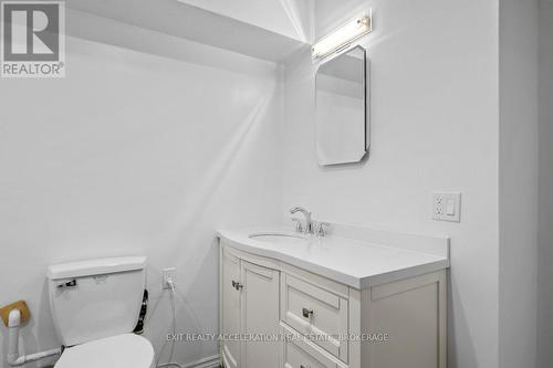 14 West Park Lane, Addington Highlands, ON - Indoor Photo Showing Bathroom