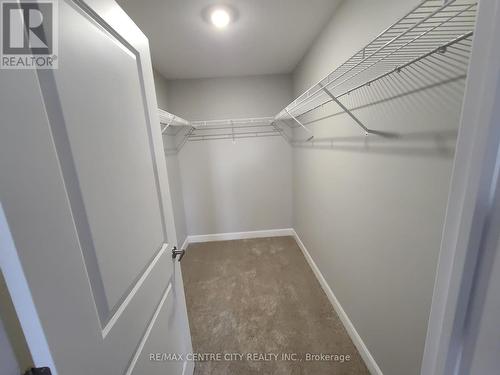 137 Arrowhead Lane S, Chatham-Kent (Chatham), ON - Indoor With Storage