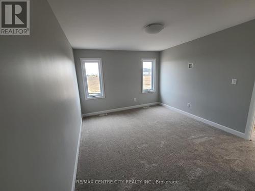 137 Arrowhead Lane S, Chatham-Kent (Chatham), ON - Indoor Photo Showing Other Room