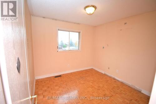 77 Stonebriar Drive, Vaughan, ON - Indoor Photo Showing Other Room