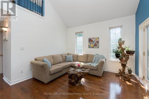 1936 Tiny Beaches Road S, Tiny, ON - Indoor Photo Showing Living Room