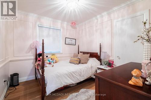 587 Unsworth Avenue, Oakville, ON - Indoor Photo Showing Bedroom