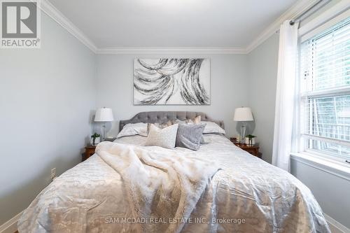 587 Unsworth Avenue, Oakville, ON - Indoor Photo Showing Bedroom