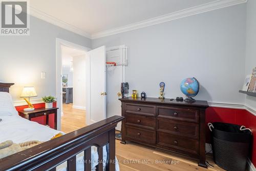 587 Unsworth Avenue, Oakville, ON - Indoor Photo Showing Bedroom