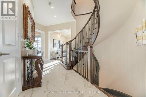 8 Herringbone Crescent, Brampton, ON 